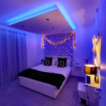 Diamond Suite เวโรนา ภายนอก รูปภาพ