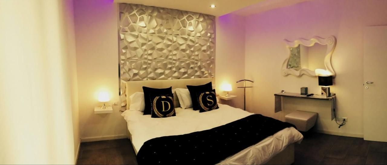 Diamond Suite เวโรนา ภายนอก รูปภาพ