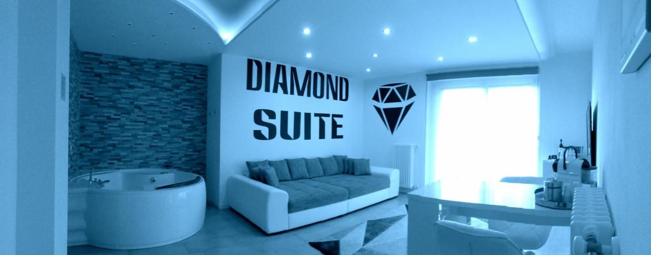 Diamond Suite เวโรนา ภายนอก รูปภาพ