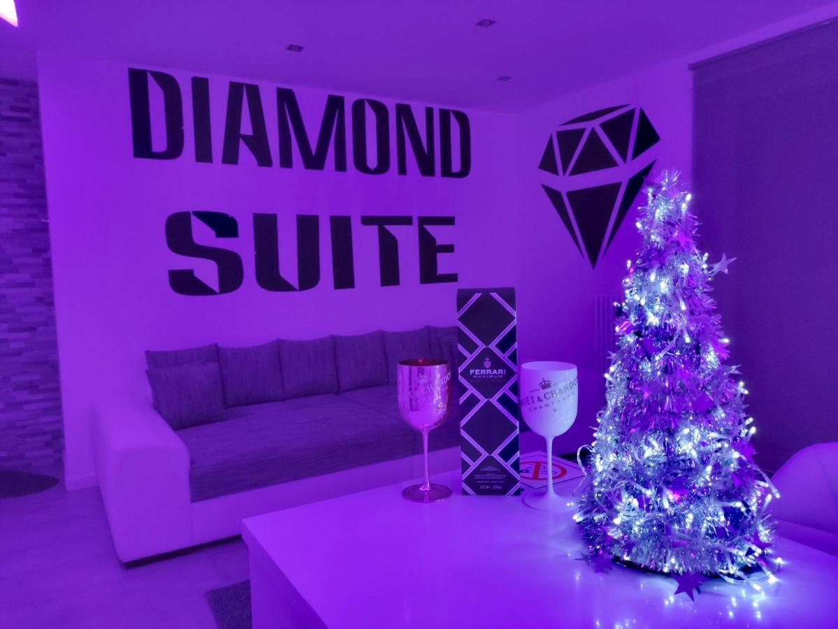 Diamond Suite เวโรนา ภายนอก รูปภาพ