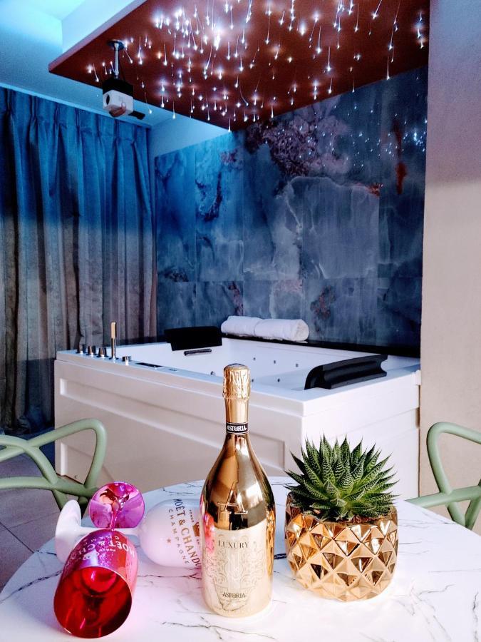 Diamond Suite เวโรนา ภายนอก รูปภาพ