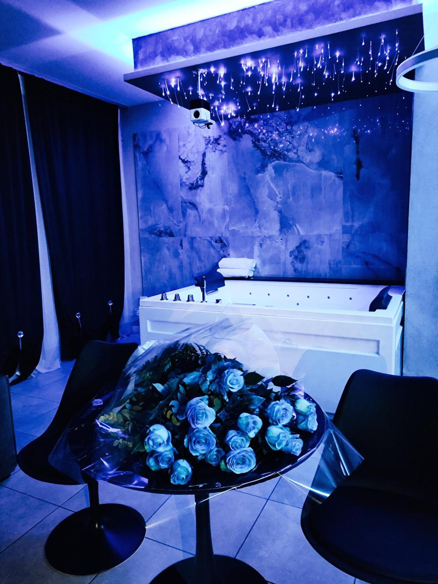 Diamond Suite เวโรนา ภายนอก รูปภาพ