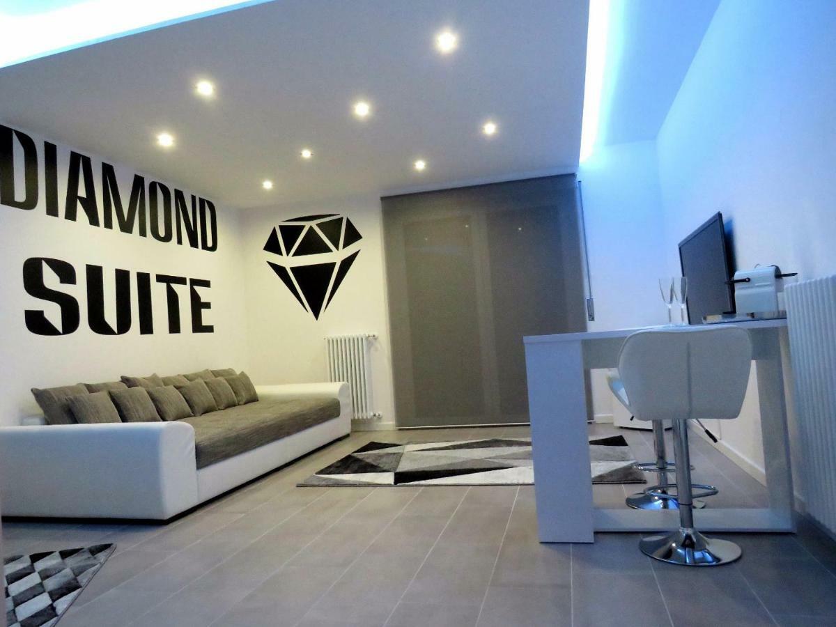 Diamond Suite เวโรนา ภายนอก รูปภาพ