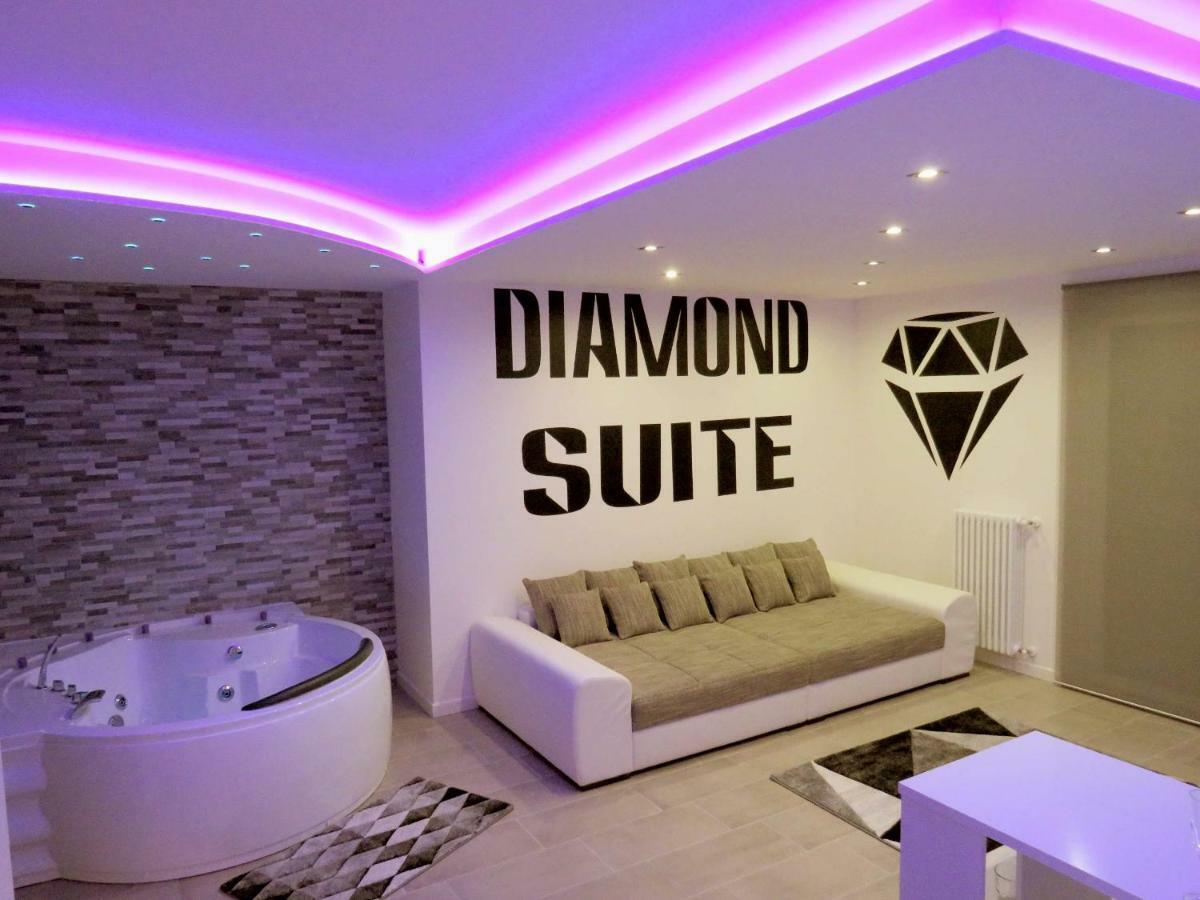 Diamond Suite เวโรนา ภายนอก รูปภาพ
