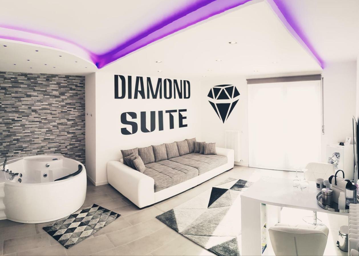 Diamond Suite เวโรนา ภายนอก รูปภาพ
