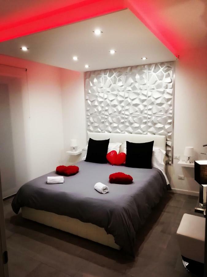 Diamond Suite เวโรนา ภายนอก รูปภาพ